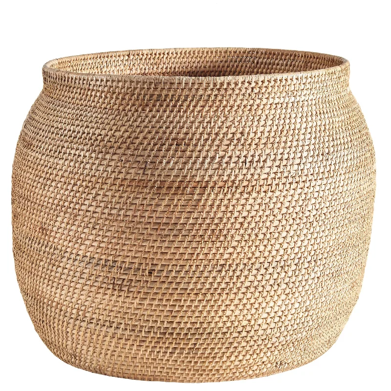 Carpet for outdoor dining-The Anywhere Basket