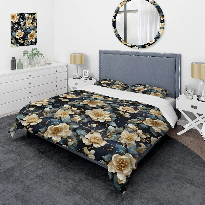 Designart "Luxurious Gold And Grey Flowers Pattern II" Grey Cottage Bed Cover Set With 2 Shams