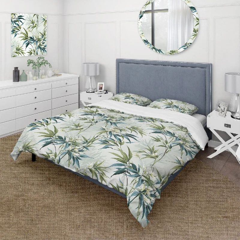 Rustic bed sheets-Designart "Tropical Zen Bamboo" Green Tropical - Bedding Cover Set With Shams