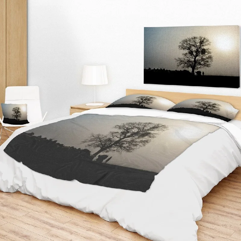 Stylish luxurious cotton throw blanket -Designart 'Frosty Spring Morning Sunrise with Tree' Landscape Fleece Throw Blanket