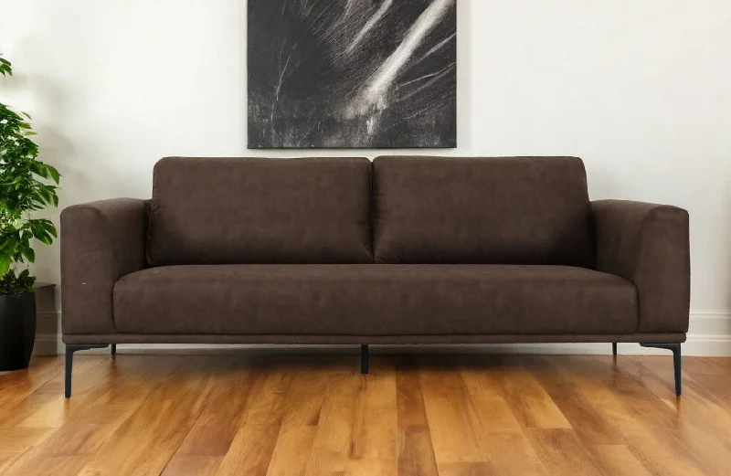 Sofa with large presence-Sofa With Black Legs - Brown